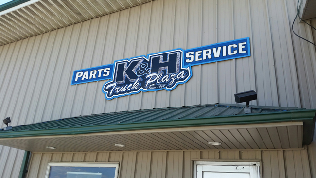 K & H Truck PlazaPartsServiceSignJI.jpg
